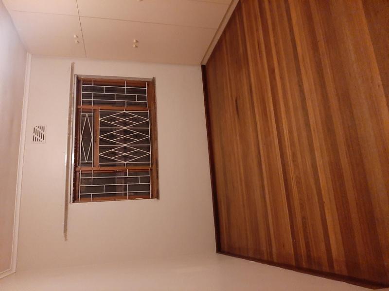 4 Bedroom Property for Sale in Goodwood Central Western Cape